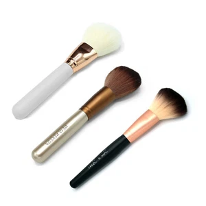 Facial Face Mask Brush Makeup Soft Foundation Brushes Beauty Saloon Tools - Picture 1 of 4