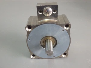 606501250 - PEPPERL+FUCHS - 60-6501-250 / Incremental Rotary Encoder Used - Picture 1 of 3