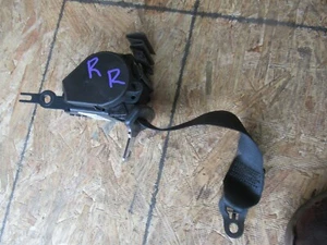 Posteriore Sedile Cintura Top Esterno SX O Dx Nero BMW F30 OEM 335i 328i - Picture 1 of 4