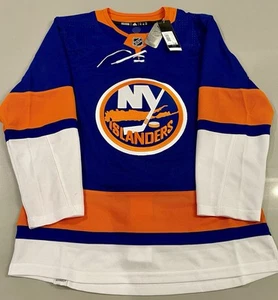 NEW! Adidas NHL New York Islanders Authentic Home Royal 42 Hockey Jersey GT5618 - Picture 1 of 6