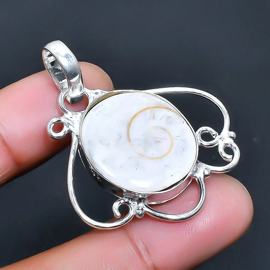 Colgante de joyería de piedras preciosas hecho a mano ojo de Shiva 1,51" Foto 1 de 1