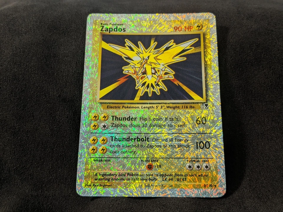 Zapdos 19/110 Legendary Collection Reverse Holo - Image 1 of 4