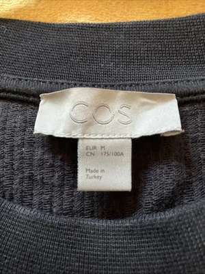COS MENS NAVY CORDUROY DESIGN JUMPER - SIZE MEDIUM - Image 1 of 4