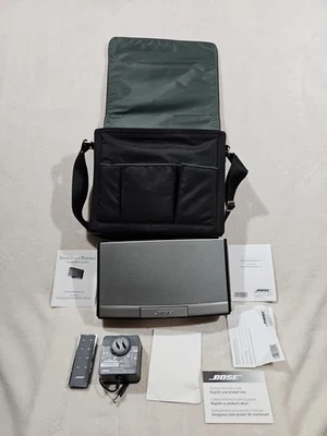 Sistema de música digital portátil Bose SoundDock iPod iPhone altavoz con control remoto y bolsa Foto 1 de 4
