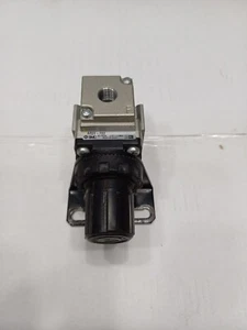 Smc Arzo 1/4 Regulator - Picture 1 of 1