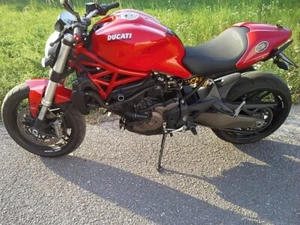 Protector deslizante negro para cuadro de choque Ducati Monster 821 2014-2019 RD Moto - Imagen 1 de 8