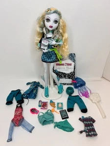 Monster High Lagoona Blue Lot With Clothes And Accessories G1 Dairy With Stand - Picture 1 of 8