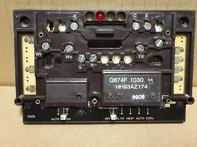 ~DiscountHVAC~ HH93AZ174 - Piezas portadoras Termostato Subbase Honeywell Q674F1030 Foto 1 de 3