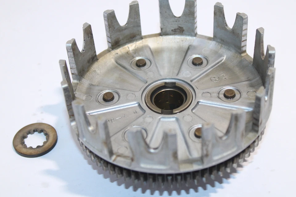 1999-2004 Yamaha Ttr225 OEM Clutch Basket 1KH-16150-00-00 - Image 1 of 4