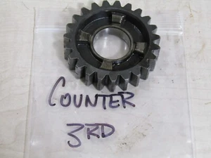 1997 1986-2001 HONDA CR500R TRANSMISSION COUNTERSHAFT 3RD GEAR 23451-ML3-000 - Picture 1 of 5