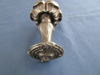 Poignée porte entrée fonte décoré tête lion 5 x 5,2 cm - Photo 1/4