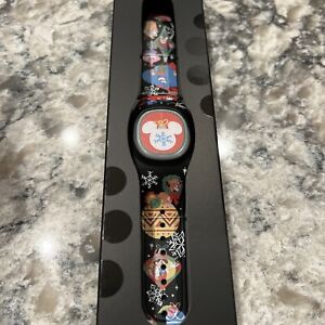 Disney Christmas Magic Band + W/ Charger Unlinked 