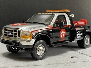 MATCHBOX 1999 FORD F-3 SUPER DUTY TEXACO TOWING 1/24 MATCHBOX Ford Super Duty - Picture 1 of 10