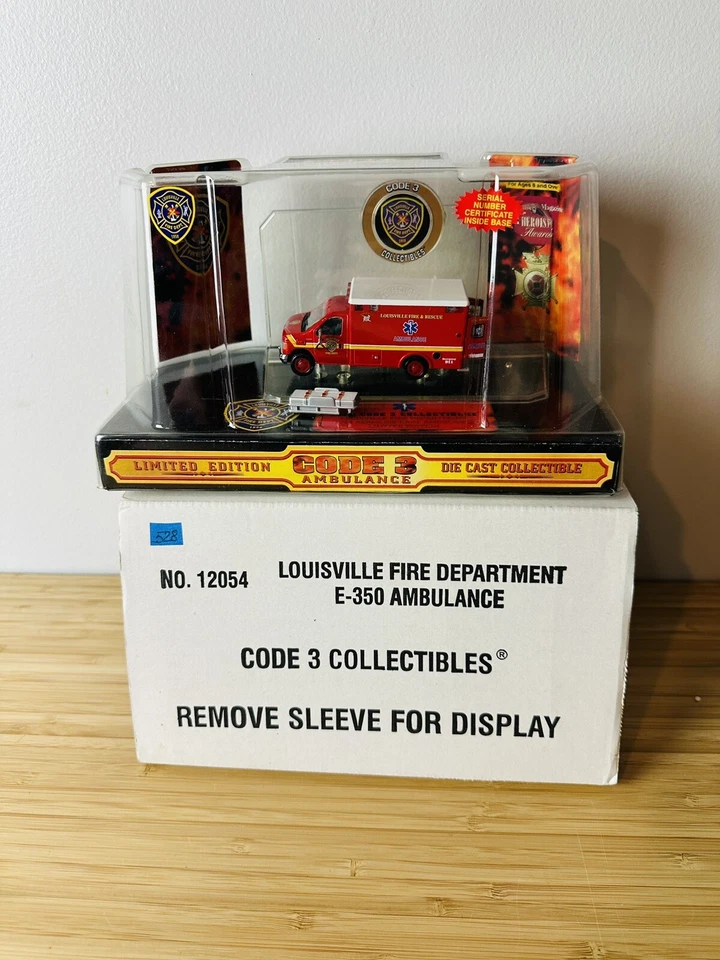 CODE 3 Ford Louisville Fire & Rescue Ambulance 1:64 In Box - Image 1 of 1