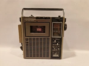AH-C3 NATIONAL PANASONIC RADIO REGISTRATORE CASSETTE RQ-454 S SISTEMA DI MIXAGGIO MICROFONO - Foto 1 di 8