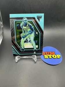 2022-23 Panini Flux #51 MYLES TURNER - Picture 1 of 2