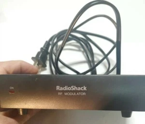 Radio Shack RF Modulator 120V AC 60 HZ 4.5 W Catalog Number 15-1214 Pre-Owned - Picture 1 of 4
