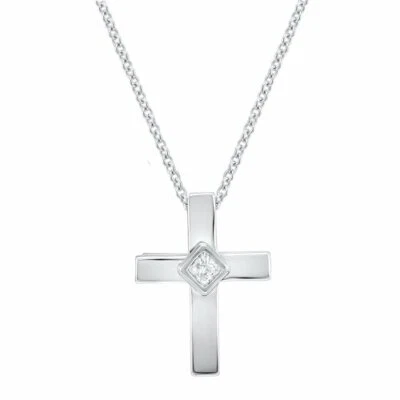 Conjunto de bisel colgante de cruz con detalles de diamantes talla princesa para mujer en oro blanco de 10K Foto 1 de 4