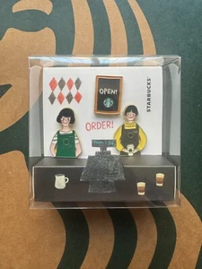 2019 China Starbucks Kaffee Grün Schürze und Schwarz Schürze 3 Pins Set Geschenkbox - Bild 1 von 2