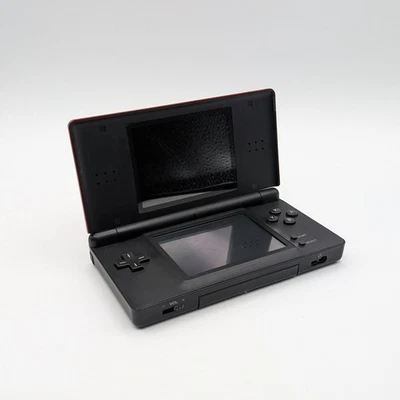 Nintendo DS Lite Crimson Red  USG-001 Con Caricatore  - Immagine 1 di 4