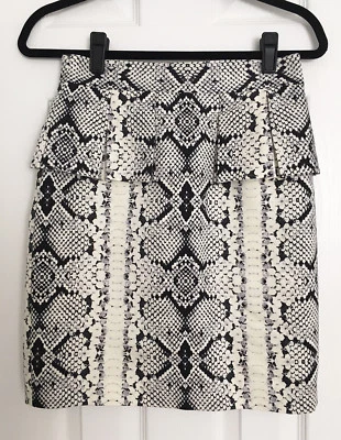 Saia Peplum com estampa de pele de cobra Anthropologie por Nanette Lepore nova sem etiquetas - 2 - Imagem 1 de 4