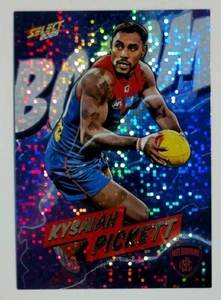 2025 Select AFL Footy Stars Boom Hobby BMH64 Kysaiah Pickett 12/85 Melb - Imagen 1 de 3