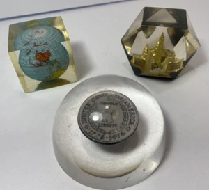 Mid Century Lucite Paperweights 1960s To 1970s Lot Of 3 Vintage Desktop - Picture 1 of 13