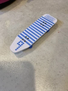 BRAILLE SKATEBOARDING MINI COLLECTIBLE BOARDS SERIES 1 FINGERBOARD W - Picture 1 of 2
