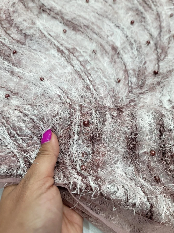 Tela de piel sintética artificial peluda malva flecos encaje bordado perlas encaje Foto 1 de 4