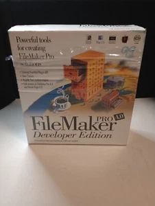 Vintage 1995 FileMaker Pro 4.0 Developer edition Windows/Mac on 2 Disc+ Manuals - Picture 1 of 9
