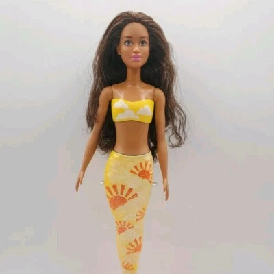 Barbie híbrida sirena Dreamtopia. Color Reveal Sunny Foto 1 de 4