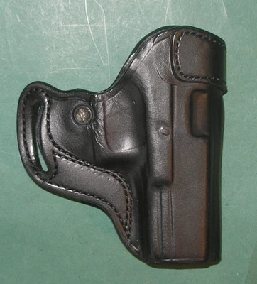 Funda de cuero negra derecha DeSantis 068 B2 Foto 1 de 4