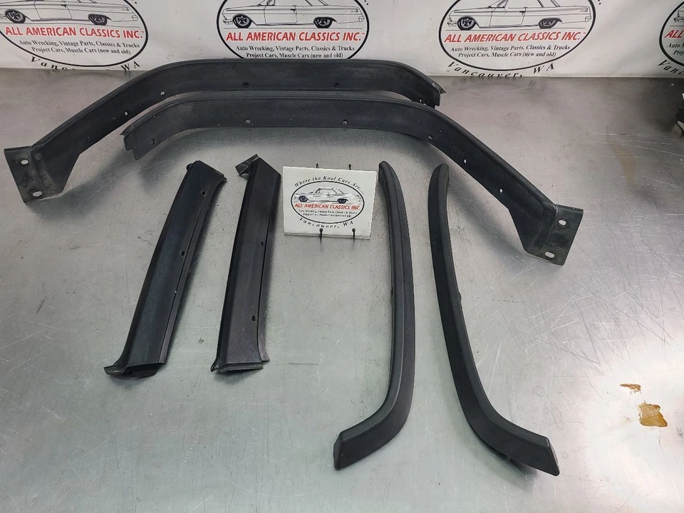 Hummer H2 2003-07 Juego de 6 piezas de guardabarros/capucha acampanada, izquierda/derecha - OEM Foto 1 de 4