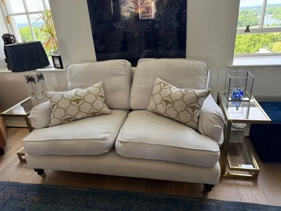 Barneby Gates Honey Bees Gold cushions 40 x 60cm linen cotton blend  Coll TW10 - Image 1 of 4