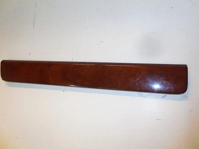 Painel interno da porta do motorista dianteiro esquerdo Volkswagen Touareg 04-07 acabamento em grão de madeira  - Imagem 1 de 4