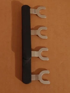 NEU! 20er-Pack Gehäuse Stahl Überbrückungsstange 4 Positionen Terminal Block Leiste Barriere schwarz - Bild 1 von 1