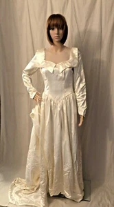 Vintage 1940s Cream White Wedding Dress Illusion Neckline Candlelight Satin  - Picture 1 of 6