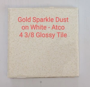 1 Stück Gold Glitzer Staub auf weiß 4-3/8" glänzend gesprenkelte Keramik Atco Fliese gebraucht - Bild 1 von 9