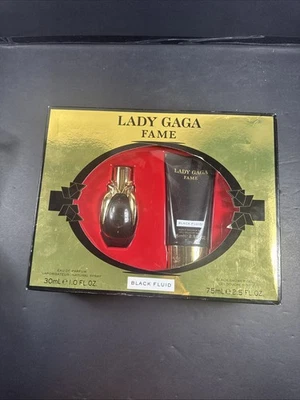 Lady Gaga Fame Black Fluid Eau De Parfum spray + conjunto de presente gel de banho - Imagem 1 de 4
