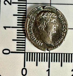 X377: Hadrian Roman Silver Denarius : RIC 2006: Old Collection : Old Tickets - Picture 1 of 4