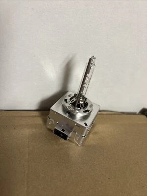 D1S Bulb BMW F80 F82 F83 M3 M4 2014-2020 6000K HID Original OEM - Image 1 of 4