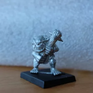 Orc Boy with Spiked Club Metal Citadel Miniature Warhammer Fantasy Battle ToW - Picture 1 of 5