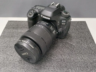 CANON (24.2MP) EOS 80D Lens Kit Digital SLR Camera - Image 1 of 4