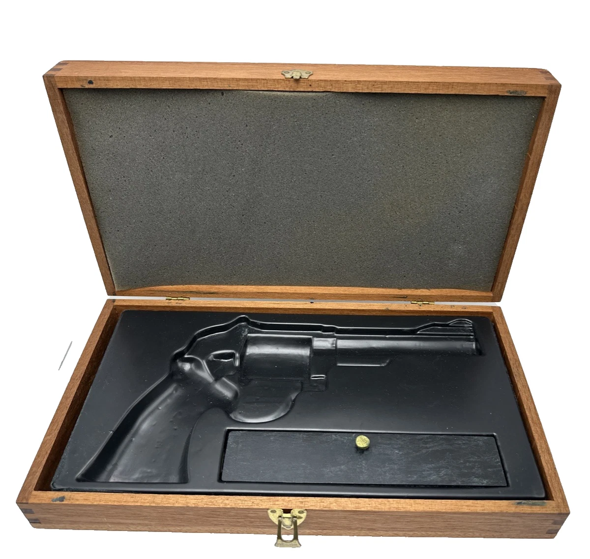 Smith & Wesson Hunting Gun Cases for sale | eBay