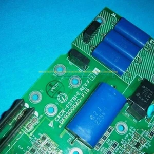 Scheda di controllo YASKAWA USATA 1 PZ CACR-F2TBI-E/DF9300520-FIS - Foto 1 di 3