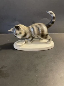 Estatuilla de gato gatito de cerámica de porcelana vintage Alemania Kronadler en muy buen estado bonita - Imagen 1 de 10