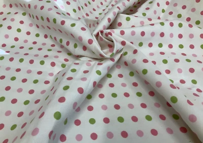 TELAS KAUFMAN - ACABADO REPELENTE DE TIERRA Y MANCHAS - PUNTOS ROSAS Y VERDES, 54" CON POR MANO Foto 1 de 3