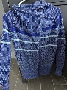 IVIVVA By Lululemon Girl's Blue Wrap Sweater Thumbholes Cardigan Size 10 - Picture 1 of 3