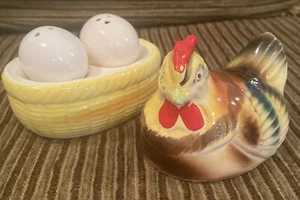 VTG Chicken on Nest with Eggs Salt & Pepper Shakers w/stoppers Stamped Japan VGC - Picture 1 of 16