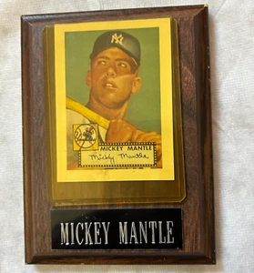 Vintage Mickey Mantle Wooden Plaque With REPRINT OF 1952 ROOKIE CARD YANKEES HOF - Picture 1 of 9